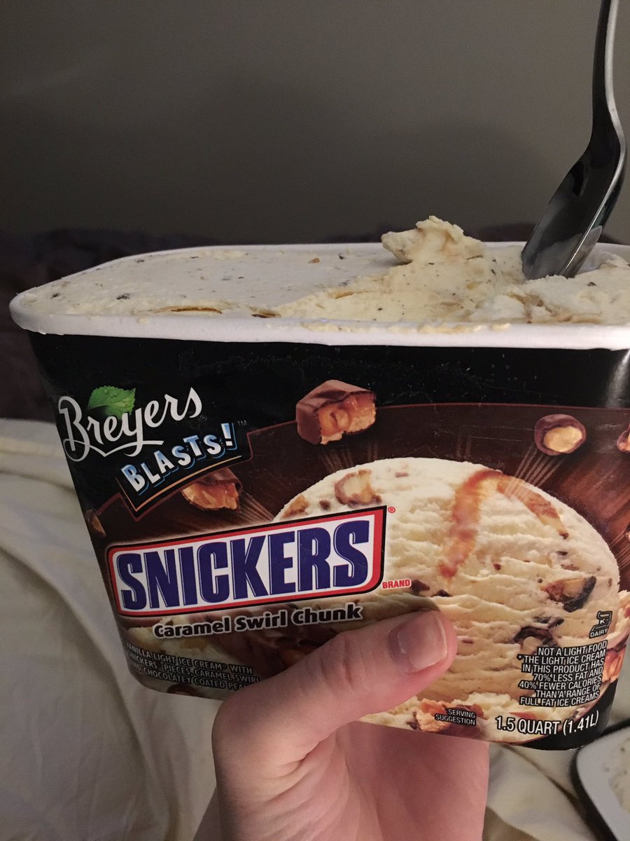 LindseyRowson's tweet photo. I mean, if not now, when? #icecreaminbed #wombserviceftw https://t.co/F0kGy4OmF9
