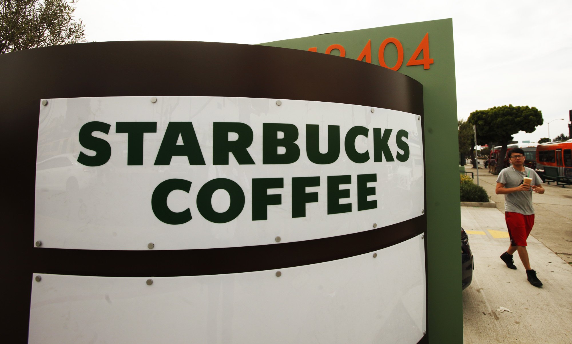 Los Angeles Times on Twitter "Woman sues Starbucks for putting too