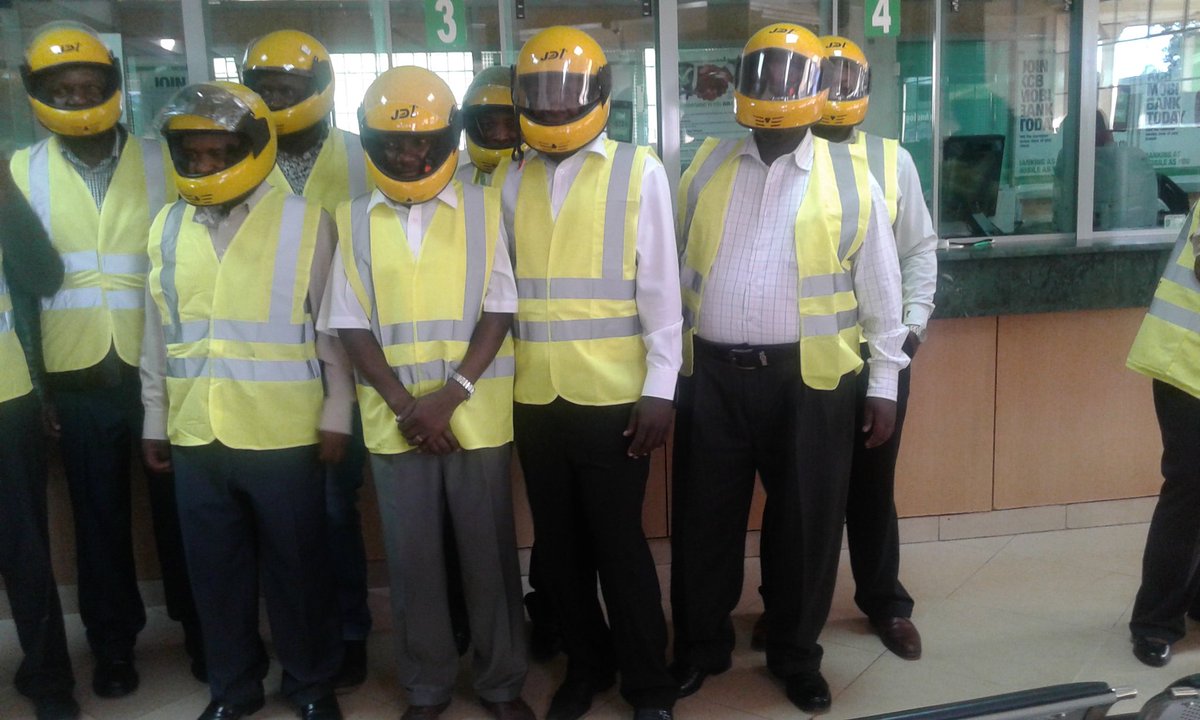 ValerineAmbia's tweet photo. @KCBGroup #KCBHustles
KCB Bungoma branch Engineers and foremen https://t.co/t5N0u0l2Gv