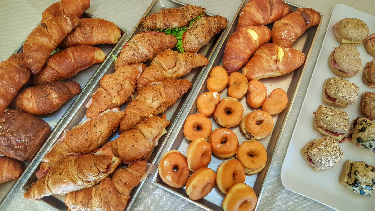 FedericoNUIT's tweet photo. Colazione pronta #Bicigrill #colazionidimpresa #bbgit https://t.co/5BiqkDcOLn