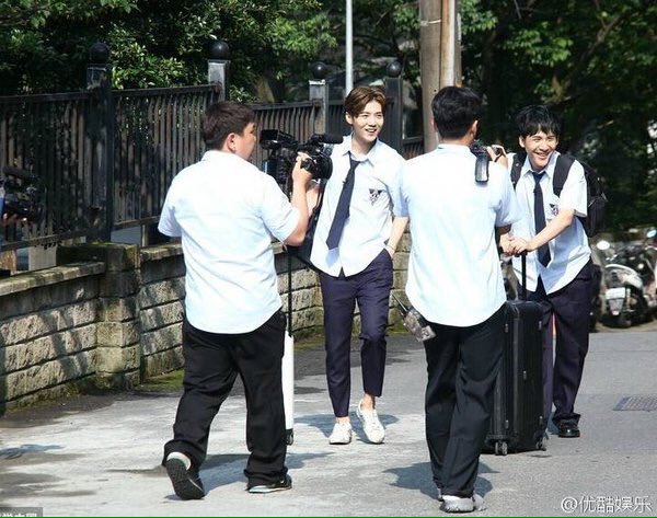 deerestluhanph's tweet photo. 160502 Youku Weibo Update #LuHanGoToSchool https://t.co/0uckUGZajw