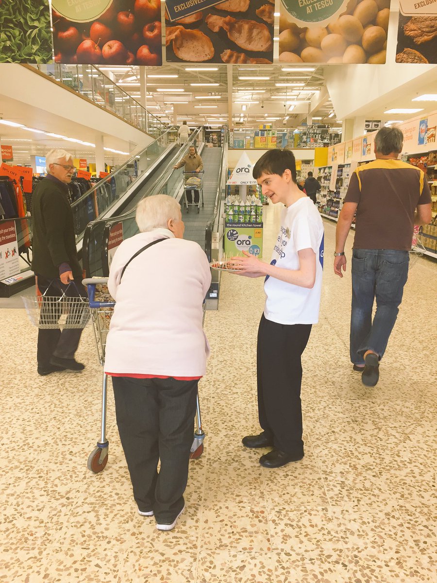 Chris engaging around brand guarantee and tasters at the front of the store #littlebitextra <a href="/jlingard1989/">James Lingard</a>