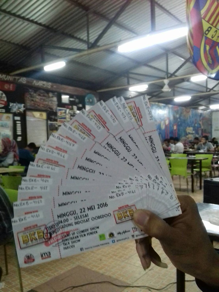 Standupindo_PLG's tweet photo. Hai, kita udah standby nih di @RotiBakarNarsis yang mau beli tiket #BKB4 langsung aja cus ke sini. :D https://t.co/KTelDv0huN