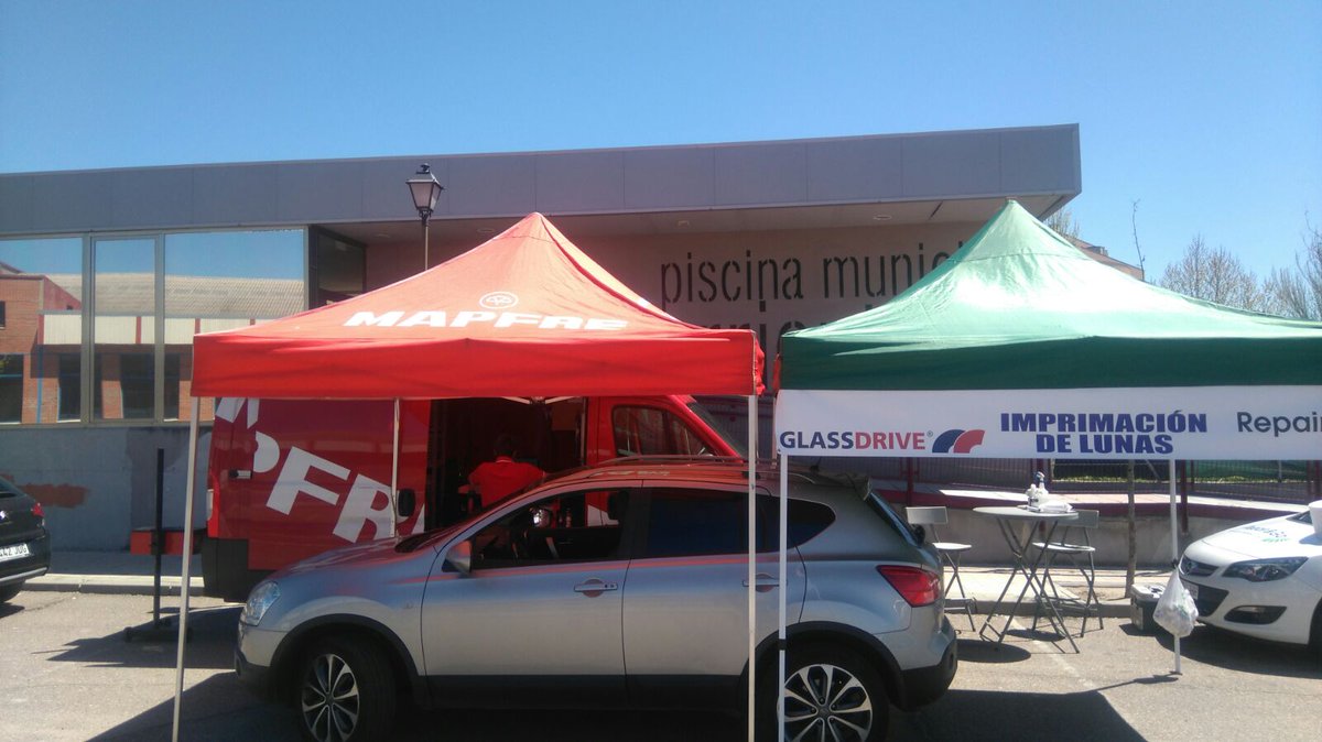 DELCAMAPFRE's tweet image. Ya estamos en #Medina haciendo diagnosis e imprimaciones gratis. Ven a vernos! Junto a la piscina de O.Barrientos