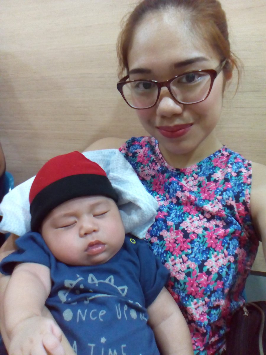 gorghazel's tweet image. With mah piglet 😂😂