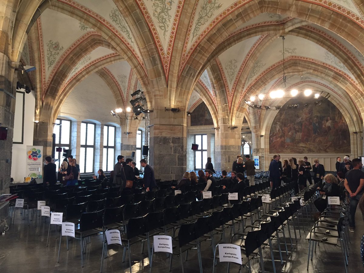 suzanneali17's tweet photo. Charlemagne youth prize day 2 ! #ECYP2016 https://t.co/qG62TmGtnm