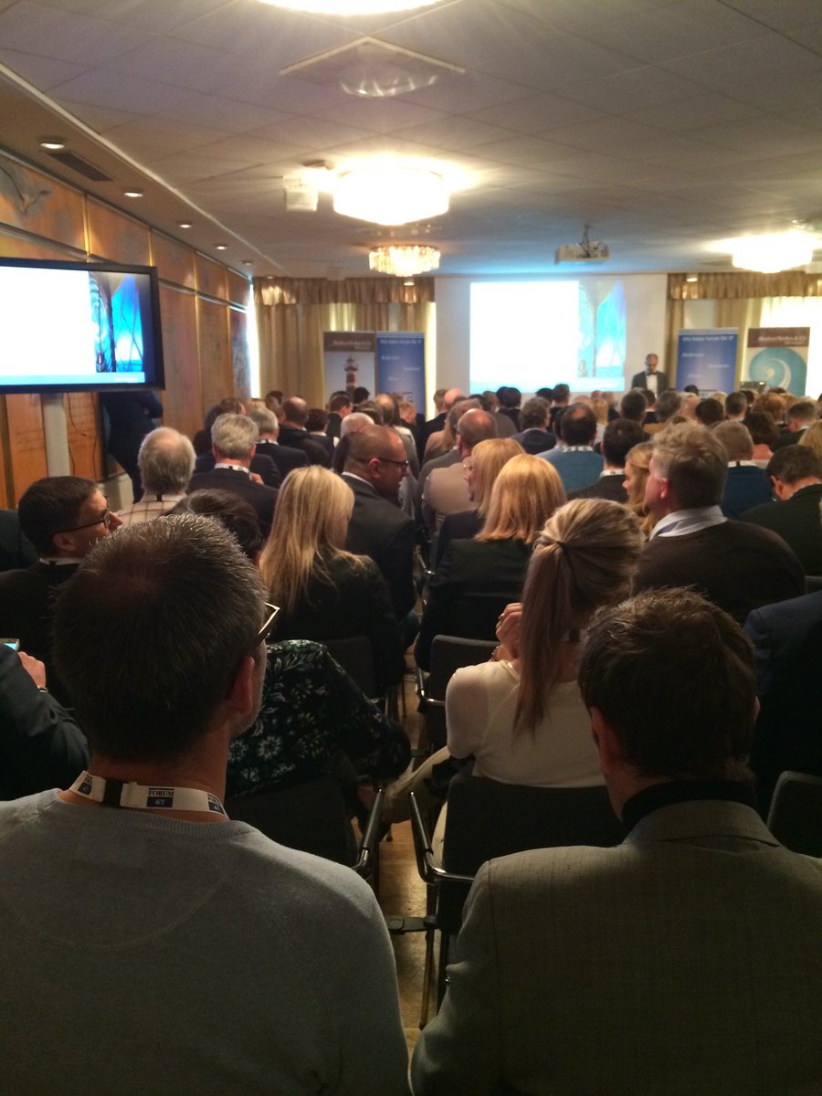 catrine_dahl's tweet photo. Fullsatt - vi är många som vill veta vad som är på gång #forum4it #srflon https://t.co/qrDFEWkma6