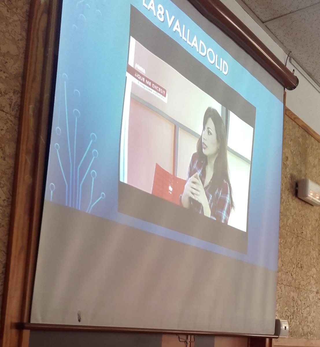 EoiValladolid's tweet photo. ¡Gracias @ivanalapiana por su conferencia la semana pasada para nuestros alumnos de #italiano @EoiValladolid! https://t.co/tLrozNqJlv