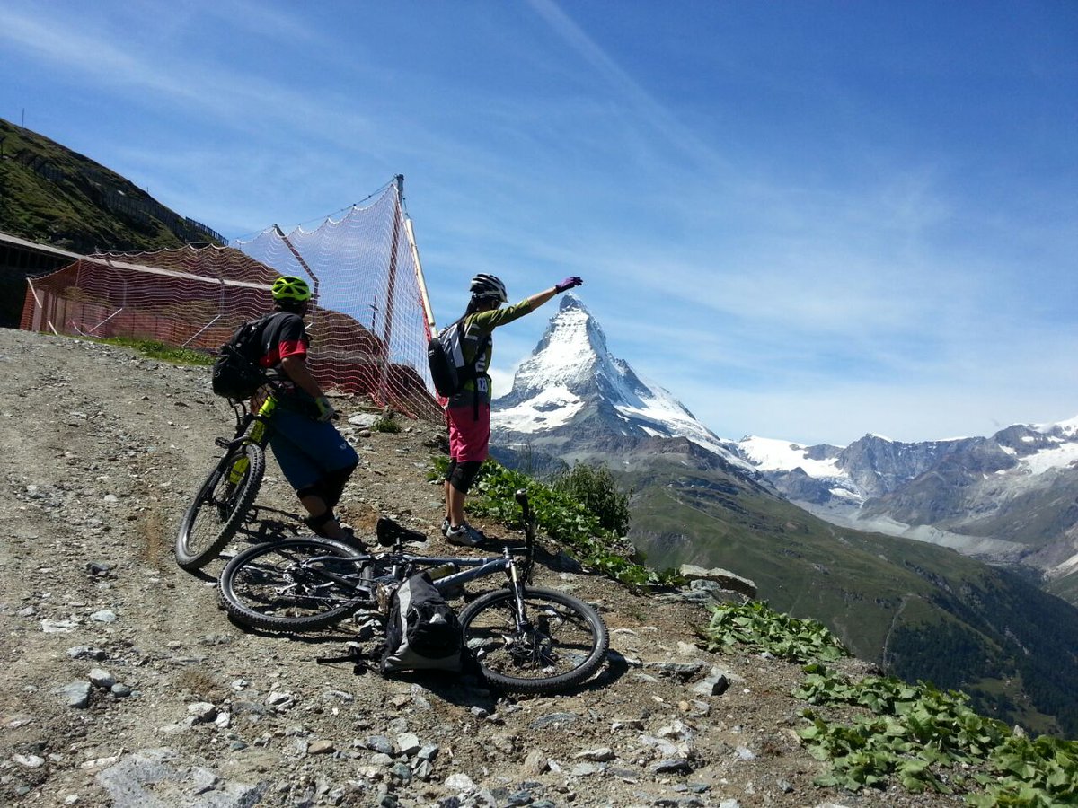 cadwork's tweet photo. Der Frühling kommt! Wander- &amp; Bikewege Zermatt
https://t.co/RbxYfgKNjW
#zermatt #matterhorn #grandtour #wanderlust https://t.co/7iERxqdeus