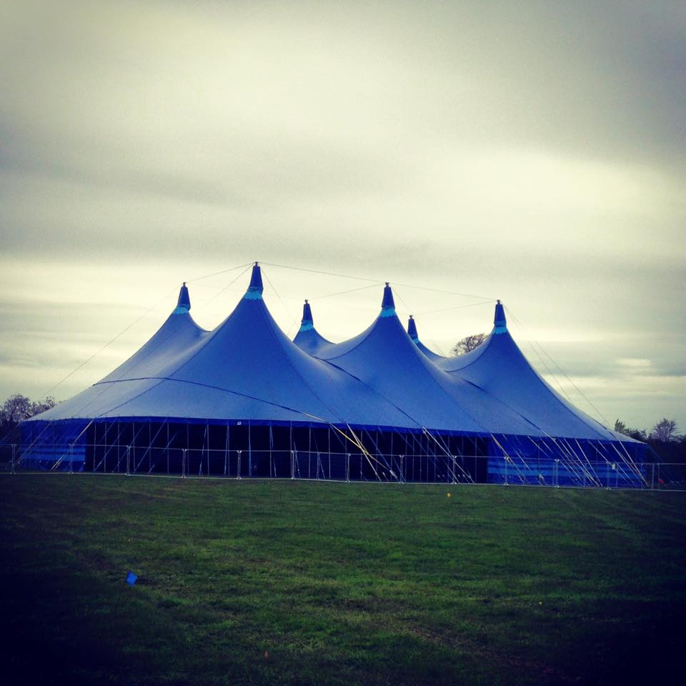 We are happy to announce that we will be playing at the Rat Race Dirty Weekend this... facebook.com/thefrayedlaces…