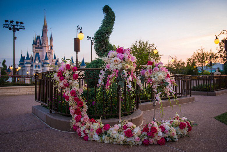 GossipRoomOff's tweet image. Il est désormais possible de se marier à Disneyland 😍💍💫💗