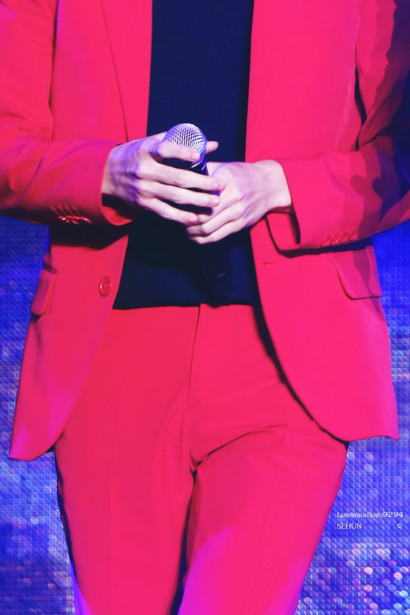 LumiousBody9294's tweet photo. #SEHUN #오세훈 #세훈 151024 ACC 💙 https://t.co/ovnJhl8OK0