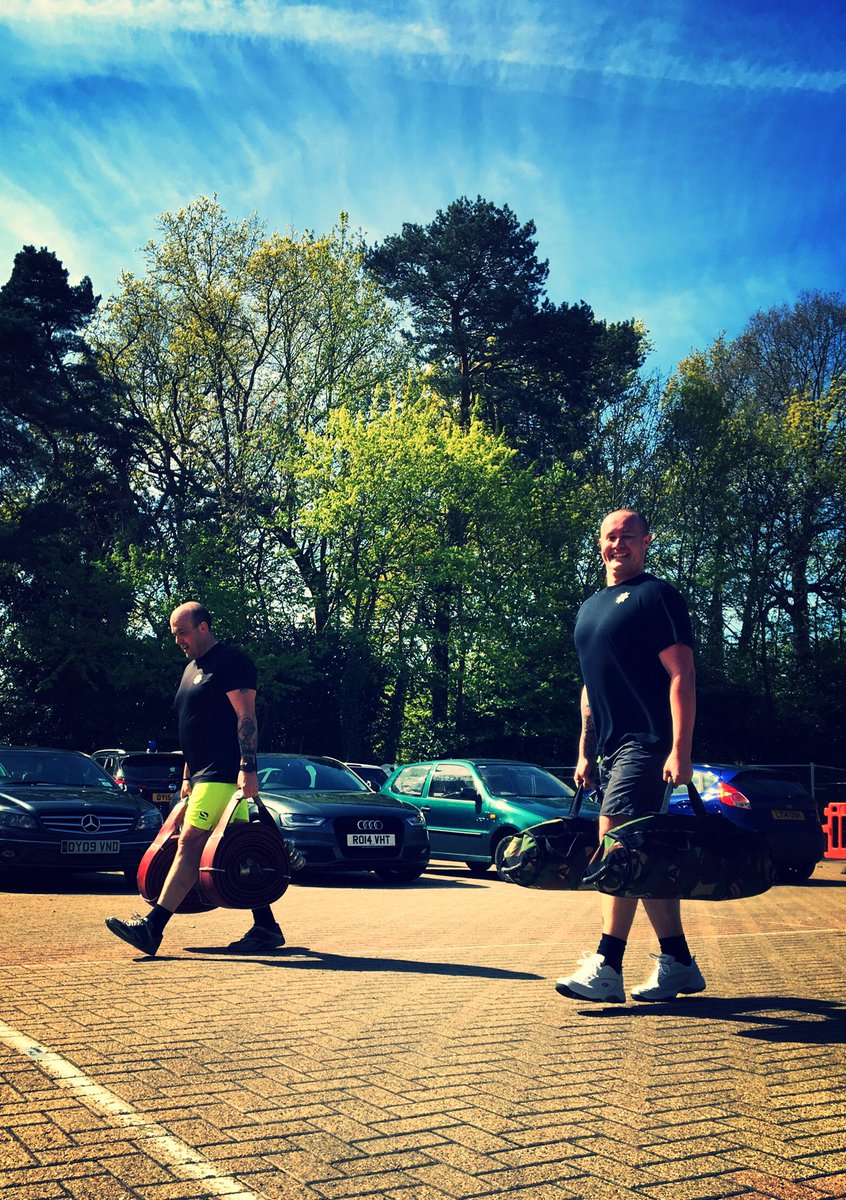 Rushmoor02's tweet photo. #GW02Training
Morning functional fitness for us with some #FunInTheSun whilst staying #OpsFit @HFRS_Training https://t.co/8e1kediAGe