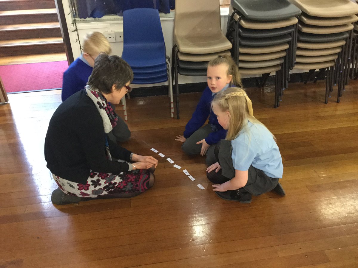 HolyRosaryRC's tweet photo. Year 3 solving problems in the hall! @HolyRosaryhead  @HolyRosaryY3 #problemsolving #tricky https://t.co/A2Bv5QXuTn