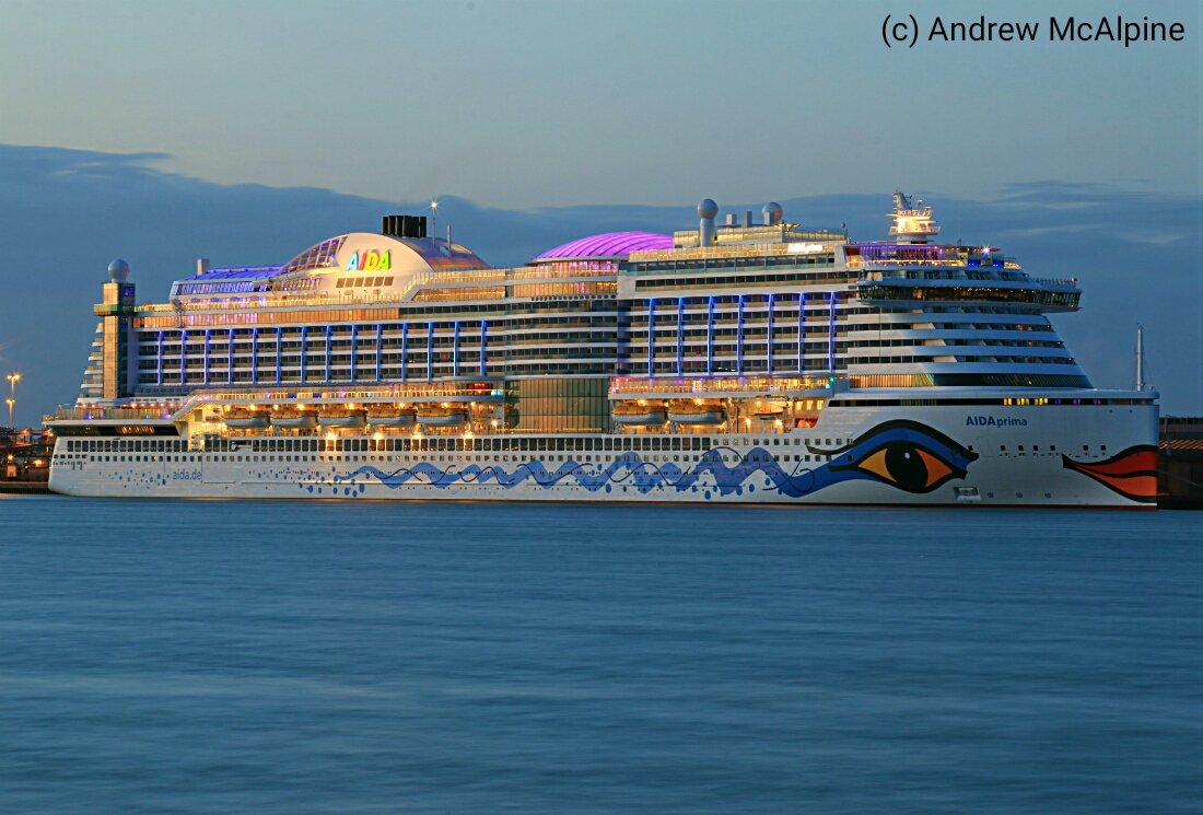 Maritimegeek's tweet photo. @aida_de #AIDAprima seen shortly before sailing frm #southampton last night.@aida_presse @ABPSouthampton @abports21 https://t.co/A5uwvlsksa