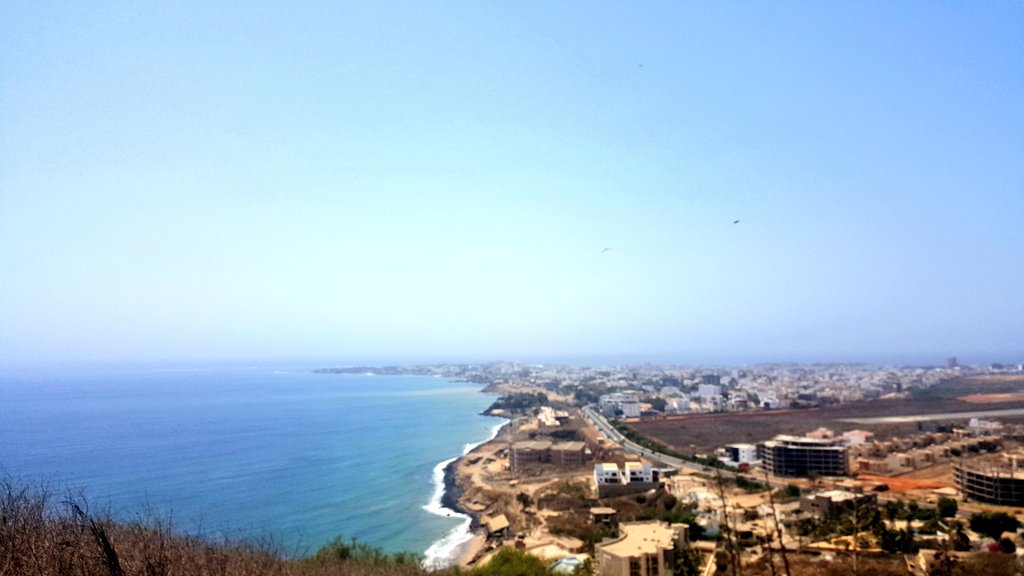 mamouchkadiop's tweet photo. La terrasse du Phare des Mamelles aménagée pour contempler la belle vue sur #Dakar.
#HelloDakar #Kebetu #Senegal https://t.co/3Kdna5XKpa
