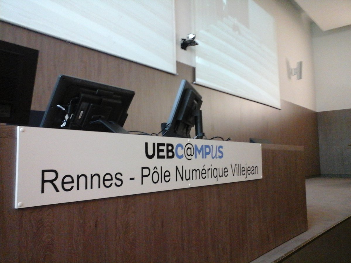 NumeriPro's tweet photo. Visite du Pôle Numérique avec Numéripro ! https://t.co/hyxqDUJdOE