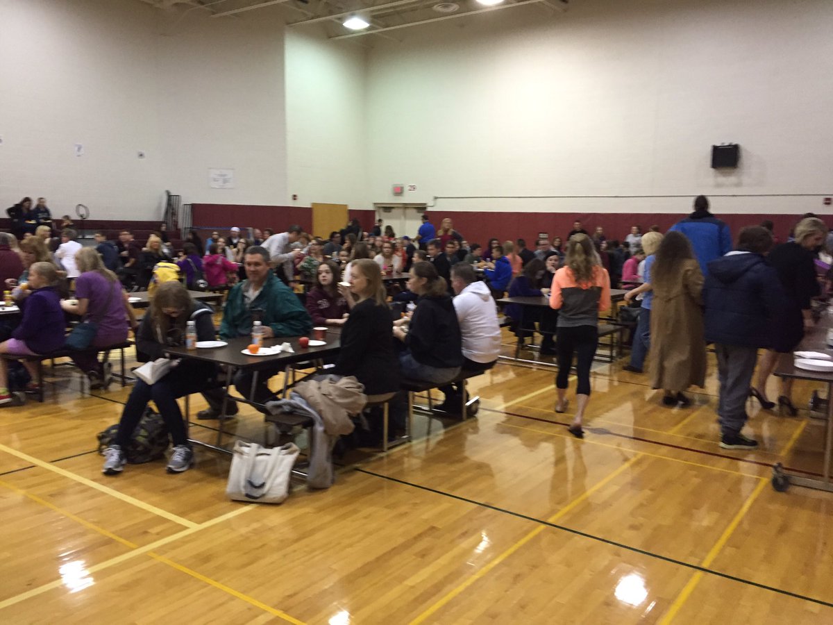 TonawandaCSD's tweet photo. Middle School Honor Roll Breakfast https://t.co/KyOW7JmND6