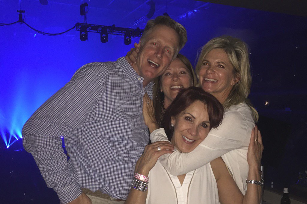 AnnCowan4's tweet photo. We loved Paul McCartney. https://t.co/bXiuaC8MhQ