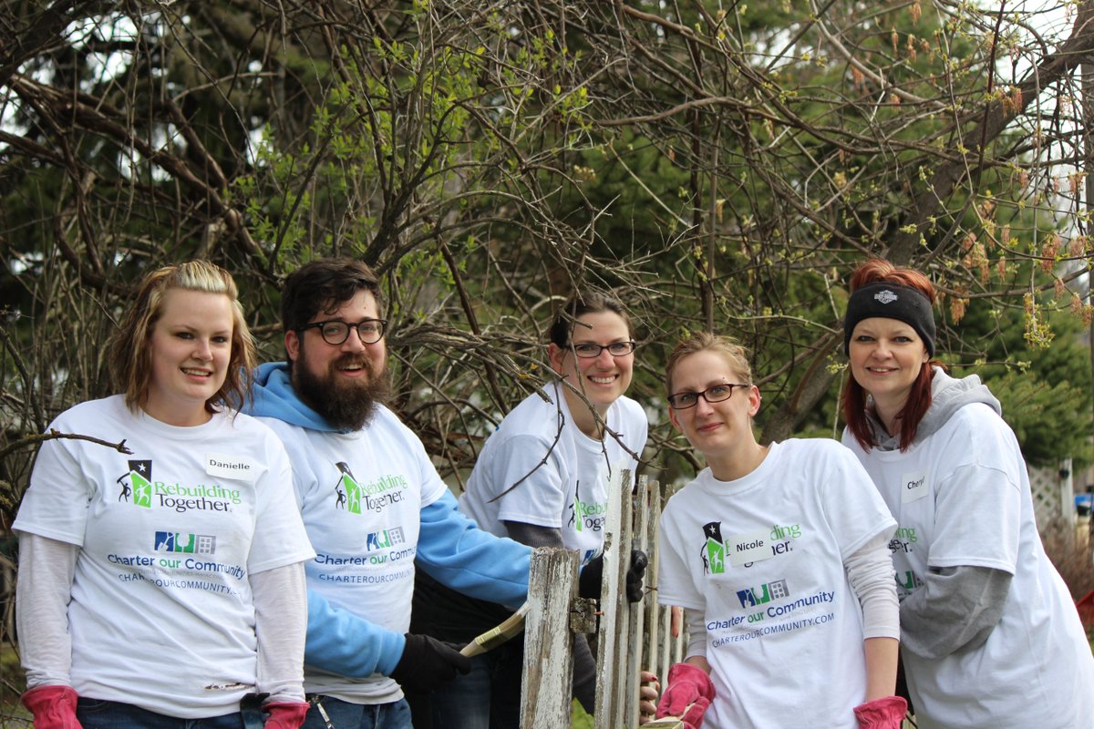 FreshMOWSC's tweet image. Thank you Rebuilding Together volunteers! Our clients appreciate all of the work done on their homes last Saturday.