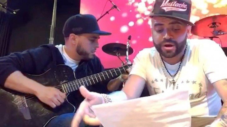 ElPlaylistfm's tweet photo. (+Video) Sublime dedicatoria de @nacholacriatura para las madres https://t.co/agtKbUKIAy https://t.co/3kQMusEgax vía @VersionFinal: