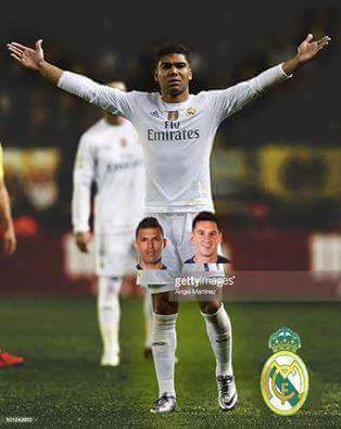 AM_Madridsta's tweet photo. خبر اصابة كاسميرو غير صحيح.كاسميرو عند الخياط يكبر جيبة حتى يستوعب ميسي واغويرو😂😂 https://t.co/YlEk1P5kt4