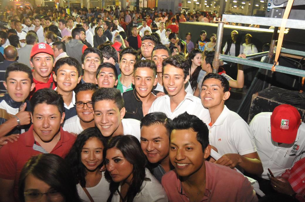 Red_JPVeracruz's tweet photo. #3MAY #00:01 Inicio de campaña de @AdolfoTossC y @Corintiacruz en #Xalapa. 
#VamosAGanar 
#SoyRedJP https://t.co/21JFnCxvCN