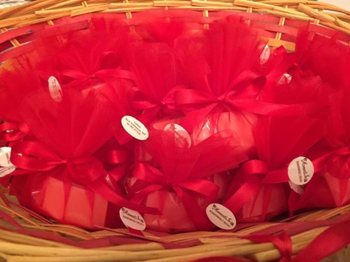 Hai scelto la semplicità del tulle... Auguri dottore! #laurea #rosso #red #tulle #uomo #man