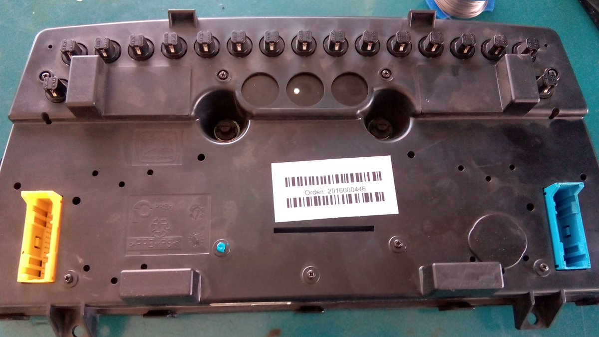 LabElectronico's tweet image. Reparación de cuadro para John Deere #reparacionesLE #LEtractor #LEdash