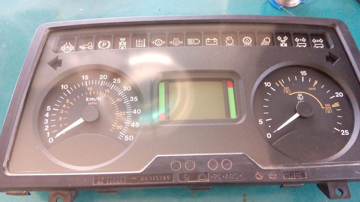 LabElectronico's tweet image. Reparación de cuadro para John Deere #reparacionesLE #LEtractor #LEdash