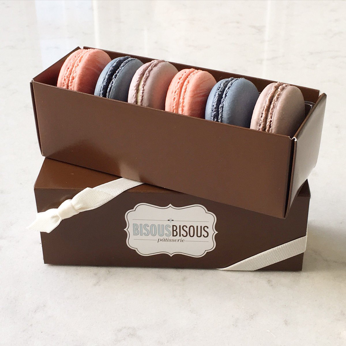 Bisous Bisous tweet media