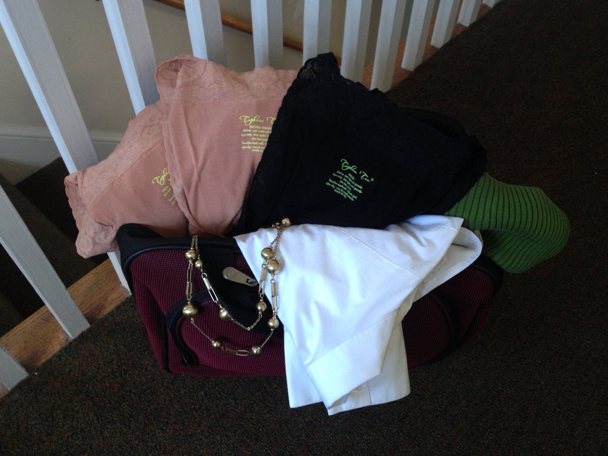 annienymotee's tweet photo. When U #PackLight, U travel light. #ToplessTee #womensundershirts make 4 clean, repeat wears on #TravelTuesday https://t.co/enmxf3Omiw