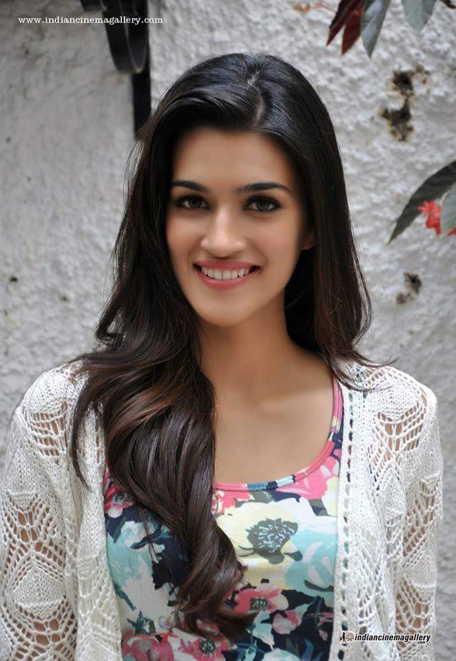 ClubKriti's tweet photo. Happy to say ,my new film just coming soon...guys thank for supporting https://t.co/qFAmSRR6cl