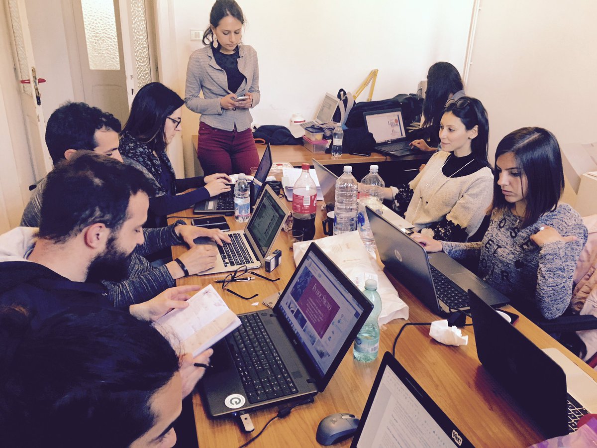 StregaSu's tweet photo. Staff #LM16 all'opera per un @LeggendoM da ricordare! https://t.co/p5qFtXivL7