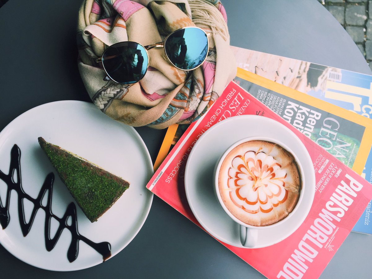 CoffeeStandard's tweet photo. Standard Coffee lezzetleri sizleri bekliyor 😍☕️ Etiler ve Studio Santral subelerimize bekliyoruz ☕️🌯🍫🍰 https://t.co/D0ZRLEYAhO