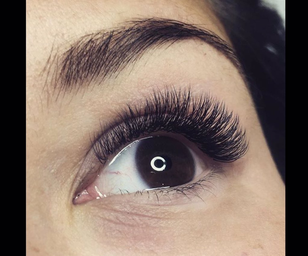 wickedblinksbyG's tweet photo. Few of my #recent #works 😊 #russianvolume #eyelashes #eyelashextensions #lashartist in #chelsea https://t.co/IvW0uoGKTv