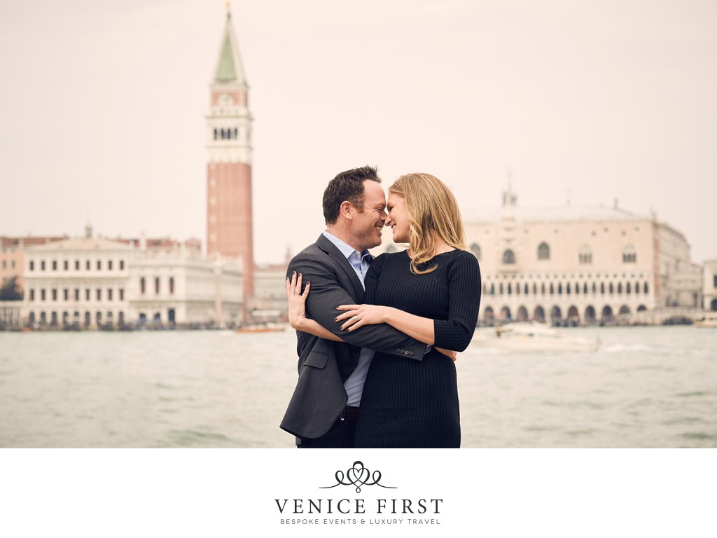 WedinVenice's tweet photo. Have you ever thought to #propose in #Venice? #venicefirst #weddingplanner #romantic #engagement #happiness https://t.co/M8B2t2qDwb