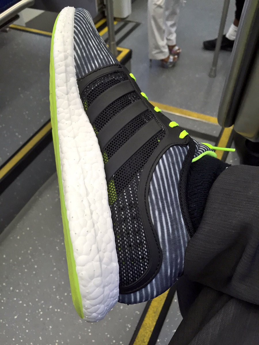 ThaChadwick's tweet image. Got these #RocketBoost for $49 at @FinishLine. Super comfortable &amp;amp; vented. @KicksUnderCost