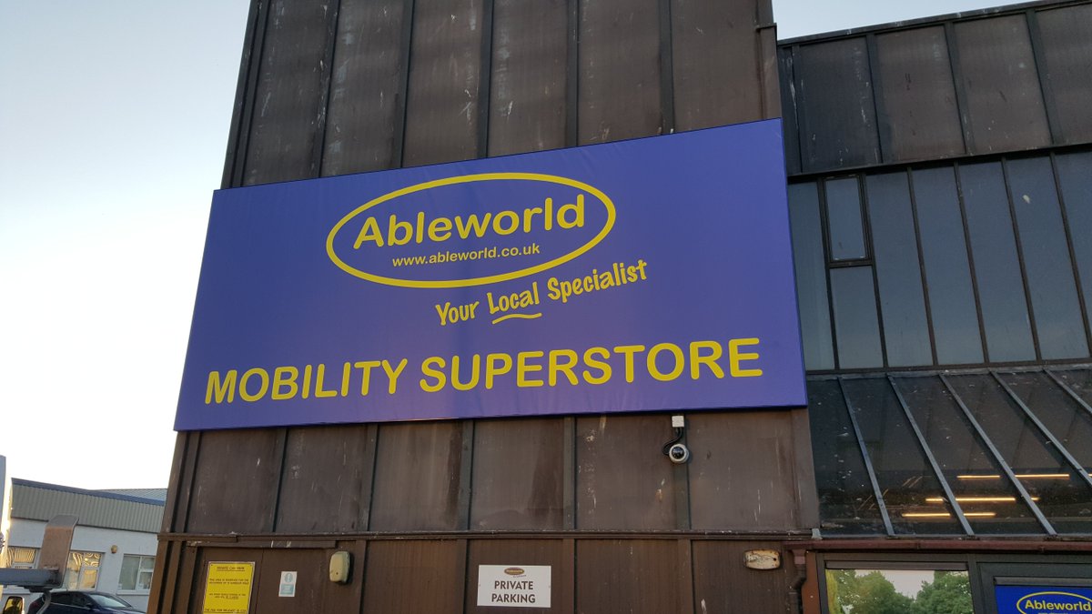 fusiongraphixuk's tweet photo. #BizHour https://t.co/AovqL8Z6cU call 0151-644-7400 for all your vinyl needs. Signage, livery &amp; more @merseyads https://t.co/gPK1WN4RlL