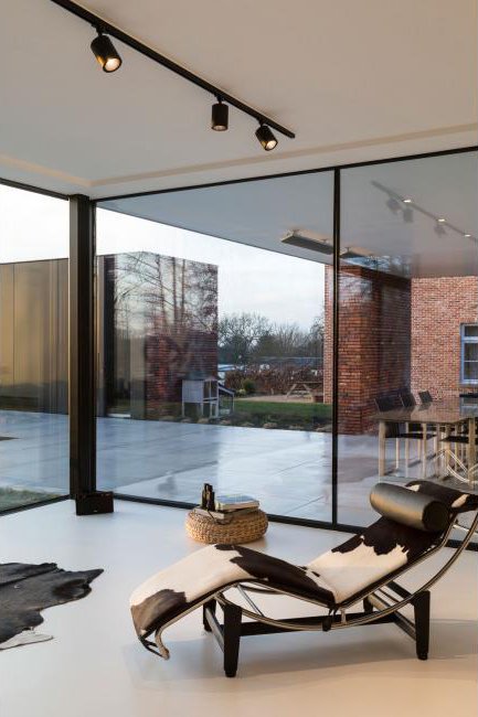 deltalightuk's tweet photo. Be Inspired! We have an innovative and versatile track-lighting range suitable for most applications #TuesdayTreat https://t.co/sHB92B7QoF