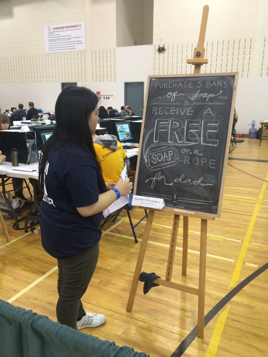 TCDSBSkills's tweet image. Graphic design studio production #teamTCDSB