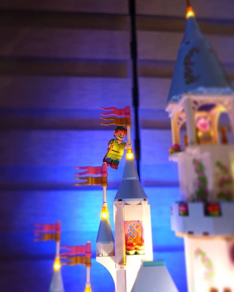 Insta_Lego's tweet photo. https://t.co/opeyE5vMH4 - brick.park - #lego #legostagram #legoled #bricks #brick #lighting #lightart #disney #dis… https://t.co/fhRm3zJ2Tz