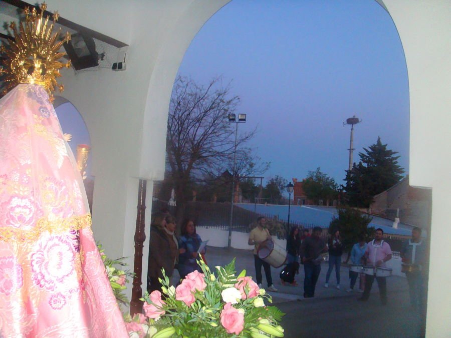 mcquero72's tweet photo. #Mayos2016 #ParroquiaQuero #VirgendelasNieves #SanJose #MesDeMaria #MayoconJoséyMaría @planpastoral @ams_amosrodri https://t.co/EocWp6T2gb