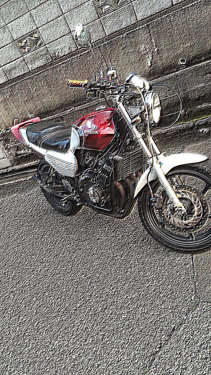 jade_cbx20's tweet photo. 東京からジェイドCBX仕様売ります。
詳しいことなどはDMへお願いします。なるべく取りにこれる方にお売りいたします。また目立つ不具合・使用に支障をきたす不具合はございません。今現在私も移動手段に使っております。よろしくお願いします。 https://t.co/J2MA0ZUG3s