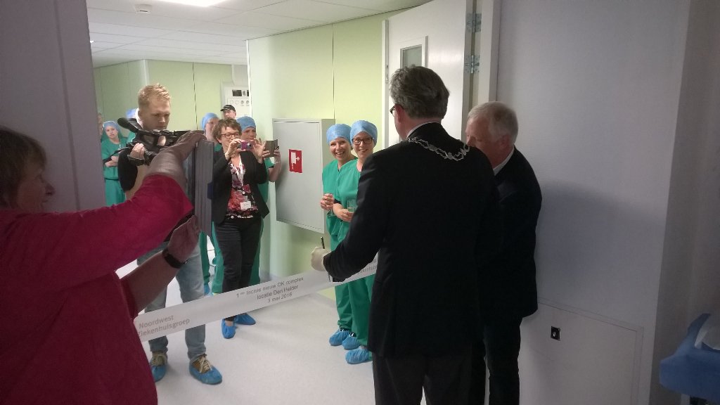 Opening burgemeester Den Helder van 4 nieuwe operatiekamers noordwest ziekenhuisgroep Regionale samenwerking!