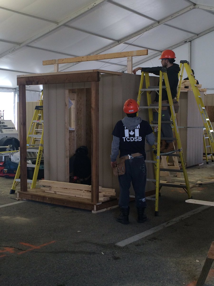 TCDSBSkills's tweet image. Home building team! #teamTCDSB