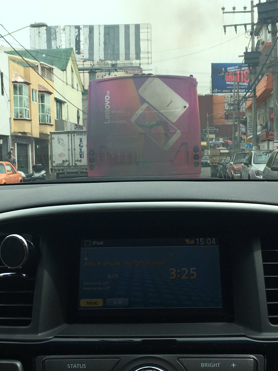 Monimonterrubio's tweet photo. @ManceraMiguelMX uno con doble 00 y tu transporte publico contaminando a todo lo que da.
La congruencia?? https://t.co/u8O21LJAr8