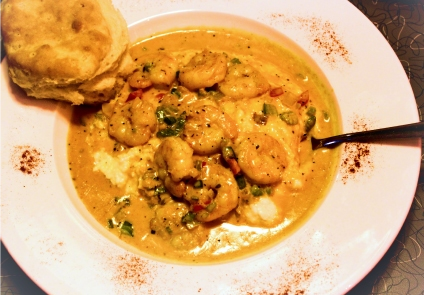 RedeyeDinerCLT's tweet photo. Stop by and try out our world famous shrimp and grits for lunch! https://t.co/ZE8LIrNFDk