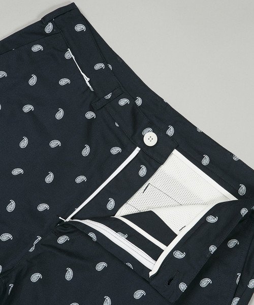 TGDstore's tweet photo. The Penfield Grafton Short in Navy Paisley, get ready for the weekends hot weather! https://t.co/8tNNWSH3Rq #SALE https://t.co/pyzqw3dzHj