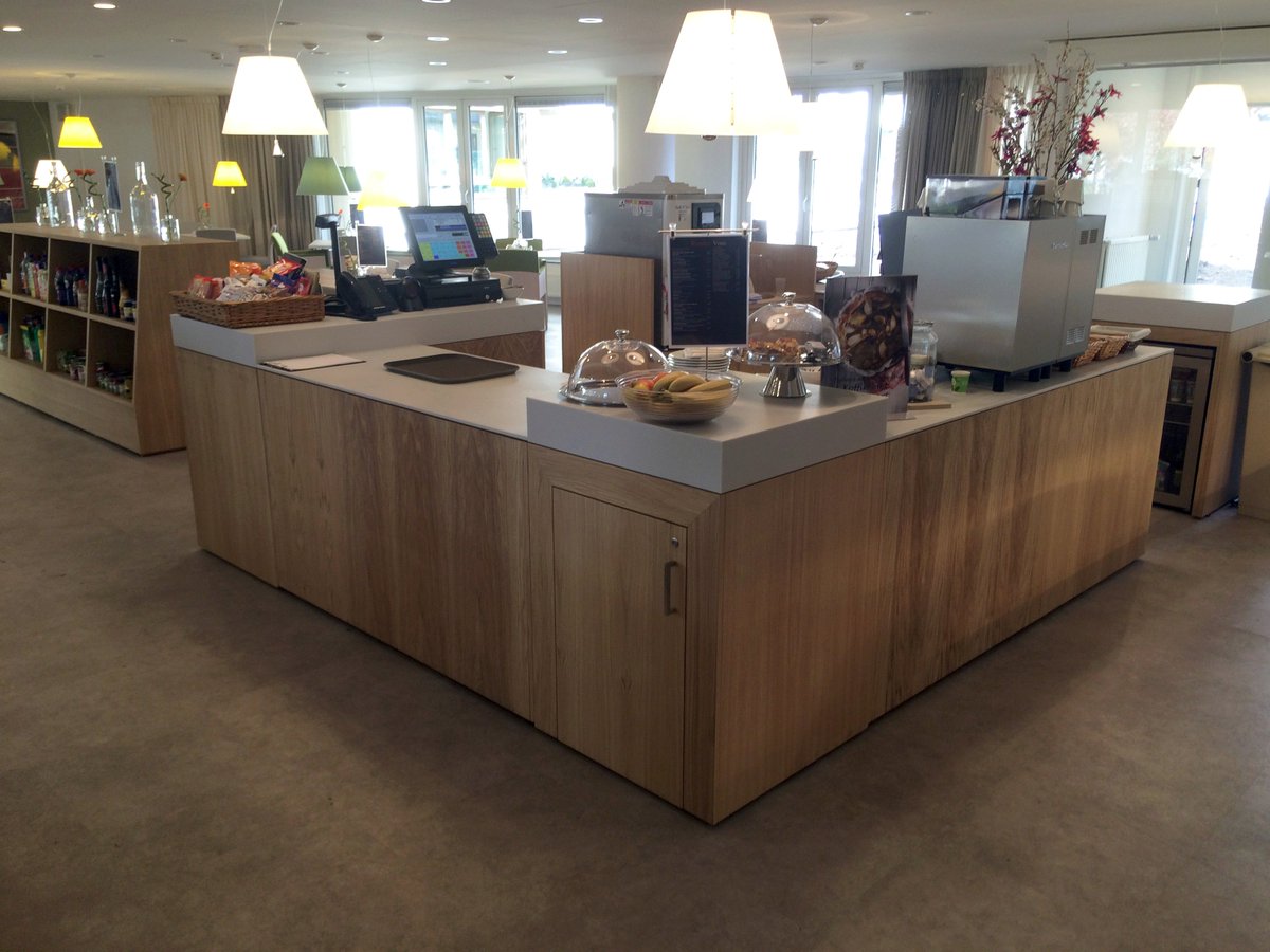 TherecaBV's tweet image. Interierbouwproject Stichting Hilverzorg, locatie Kerkelanden.
Door Thereca Interieurbouw uitgevoerd